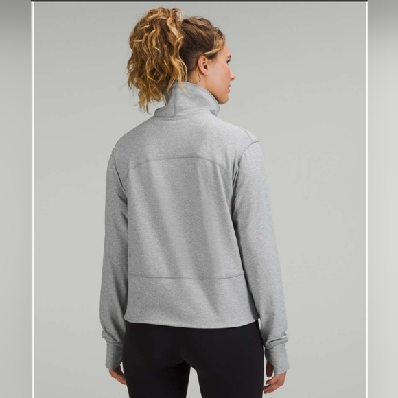 Lululemon top - Picture 3 of 8